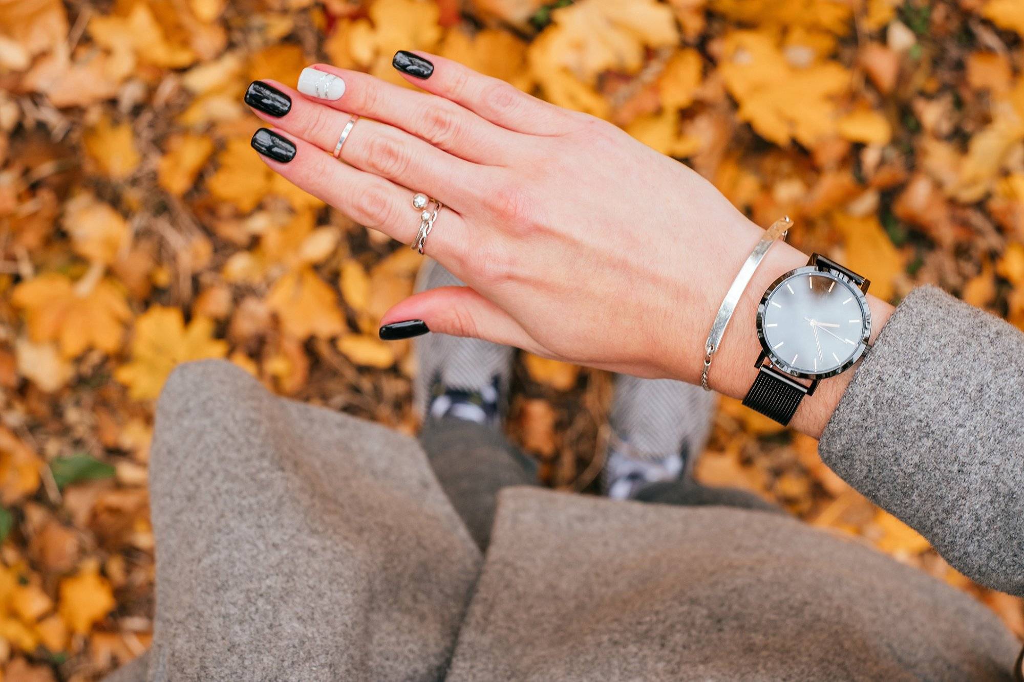 Fall black manicure Fall black manicure
